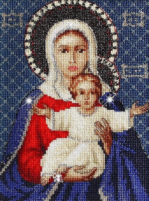 Siuvinėta Dievo Motinos ikona su kūdikėliu, mėlyna ir raudona apdaila, blizganti deimantiniu siuvinėjimu