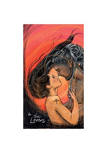 Tarot korta Mylėtojai, iliustruota juodaodės ir baltos poros artimu bučiniu prie oranžinio fono, vertikali meno versija