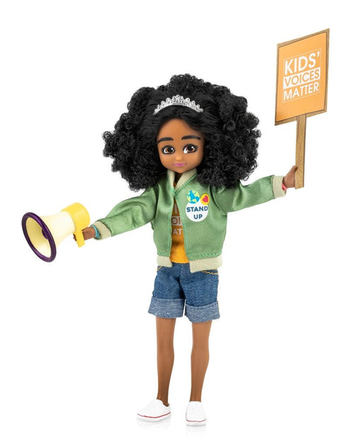 Lottie Mari Copeny – aktyvistės lėlė su megafonu ir plakatu, 18 cm, 3+