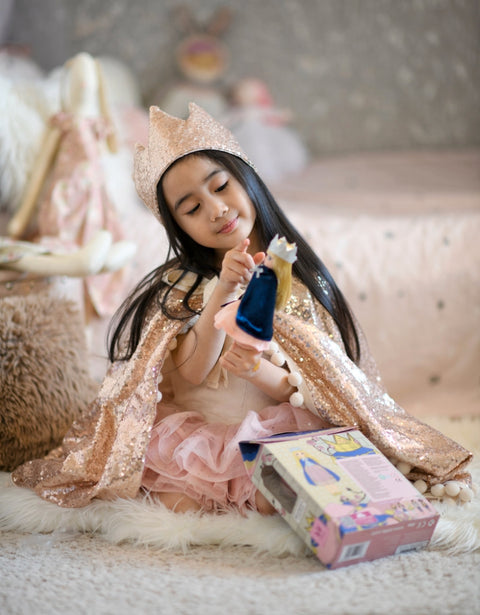 Lottie lėlė Pilies karalienė – 18 cm, tutu sijonas, karūna, 3+