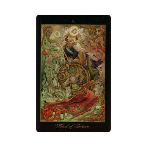 Tarot korta Ratas su aukso ir raudonų atspalvių iliustracija, detalus priekis su simboliniu ratu ir įvairiomis figūromis