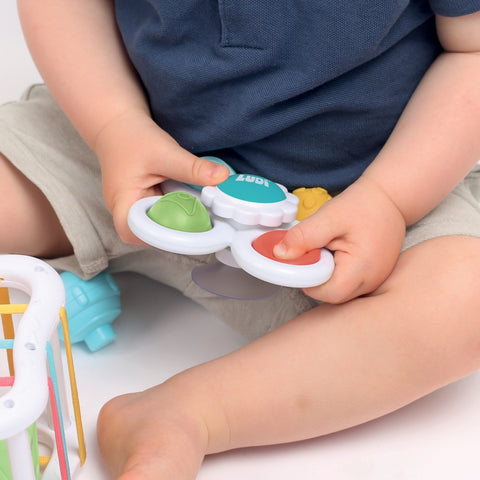LUDI lavinamasis rūšiavimo rinkinys kūdikiams 10+ mėn – suktukas, piramidė, kubas