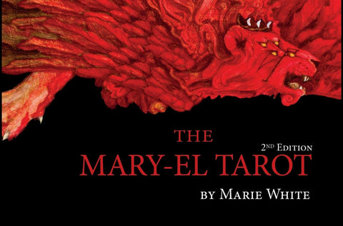 Mary‑El Tarot kortų rinkinys su ryškiai raudonu liūto viršeliu ir juodu fonu, antro leidimo versija, aut. Marie White
