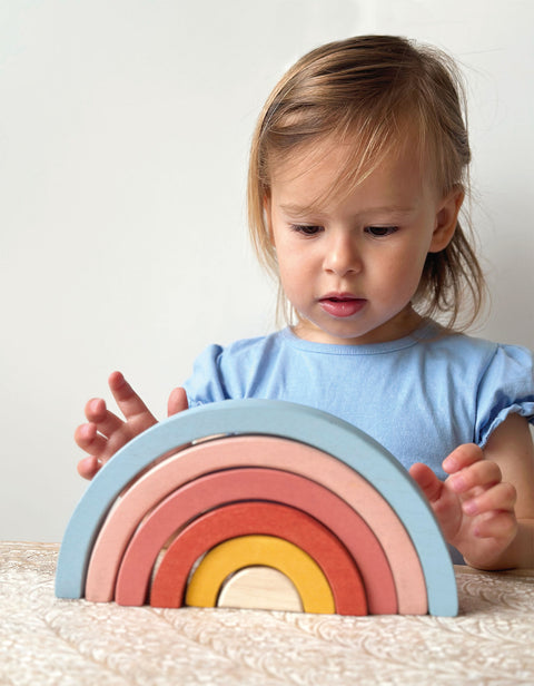Mentari medinė pastelinė vaivorykštė, 6 dalys – Montessori balansinis žaislas 18+ mėn.