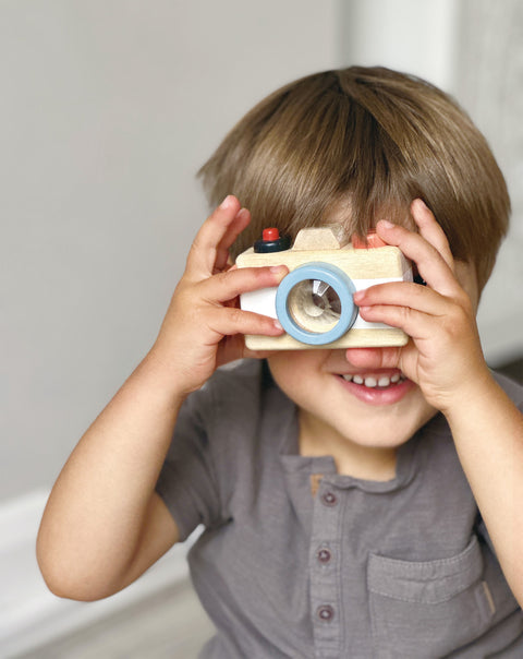 Mentari medinis žaislinis fotoaparatas su kaleidoskopiniu lęšiu, 24+ mėn., tvarus kaučiukmedis