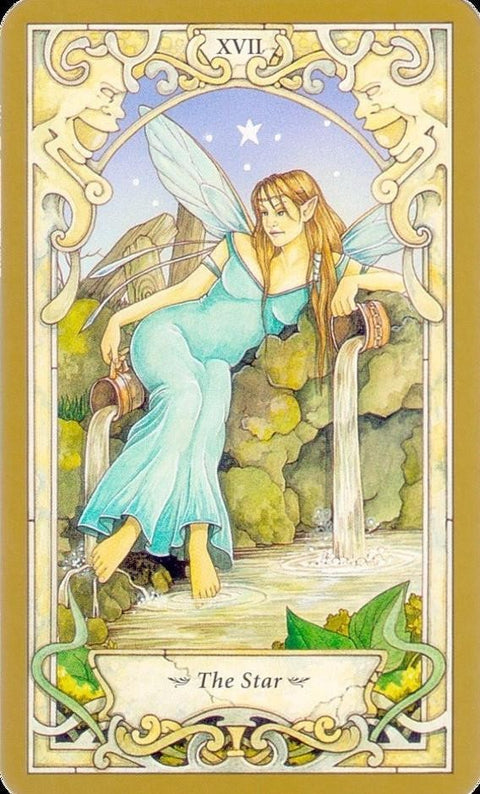 tarot korta The Star — mėlyna fėjų iliustracija iš priekio, moteris pila vandenį prie baseino, art nouveau rėmelis