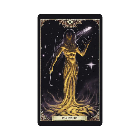 Tarot korta Imagination su juodu fonu ir auksine mistine figūra, vertikali iliustracija su II kortos ženklu