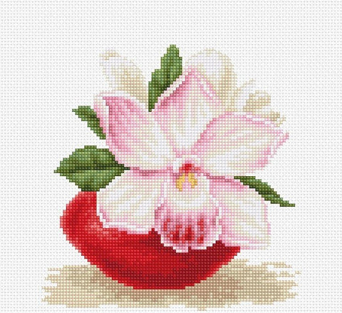 Kryželių rinkinys: rožinė orchidėja ant raudonos vazos, 25×25 cm dizaino pavyzdys su detaliu žiedlapių atspalviu