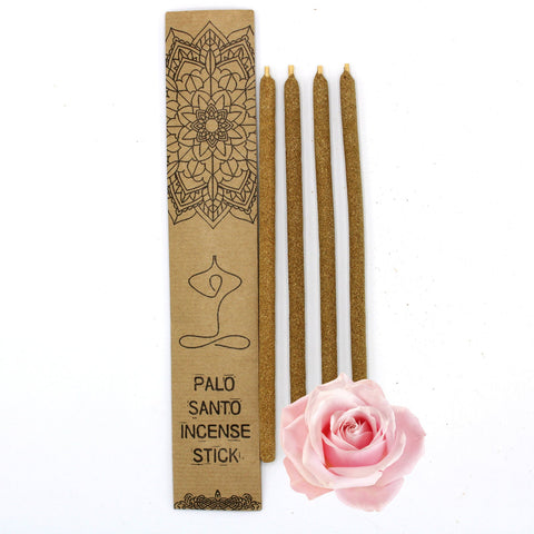 Palo santo smilkalai rudos lazdos krafinėje dėžutėje, rožių aromato variacija, keturi ilgi smilkalai