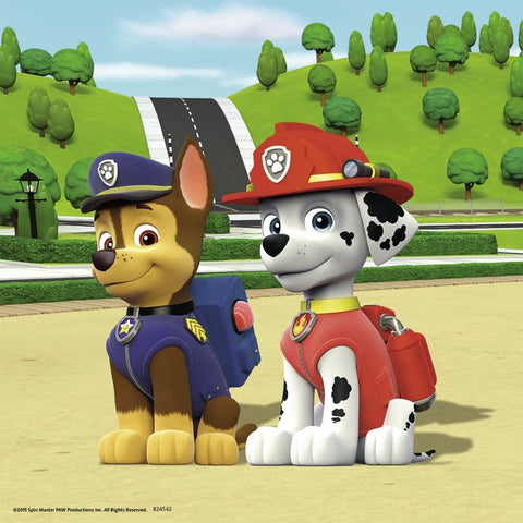 Plakatas su PAW Patrol herojais Chase (mėlyna uniforma) ir Marshall (raudonas šalmas), abu sėdi į priekį žvelgdami, tinkamas vaikų kambariui