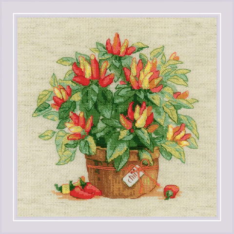 Siuvinėjimo rinkinys — baigtas vazonas su ryškiomis raudonomis ir geltonomis gėlėmis, 30×30 cm