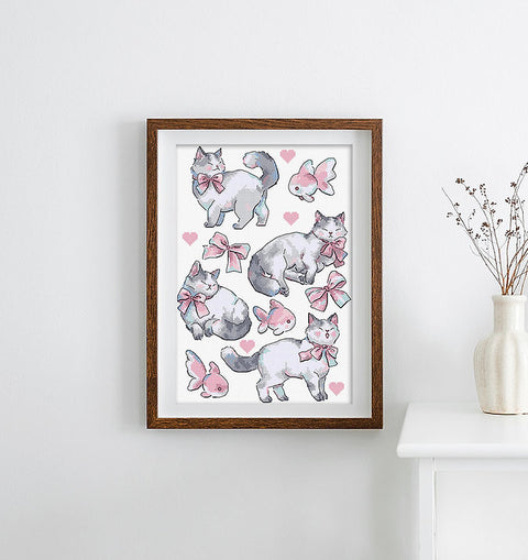 Kryželių rinkinys su pilkų kačių ir rožinių žuvyčių motyvais, įrėmintas 21×30 cm demonstracinis variantas