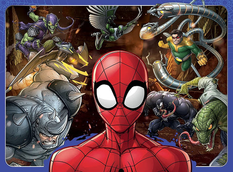 Spidermeno plakatas su artimu raudonu kostiumo portretu centre ir keliomis priešų figūromis fone, dramatiškas kampas