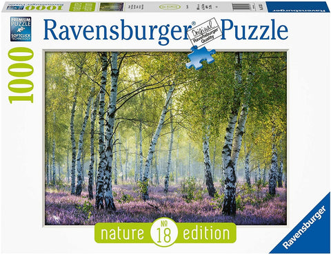 Dėlionė Ravensburger 1000 dalių, dėžės priekis su baltais beržais ir violetine viržių pieva