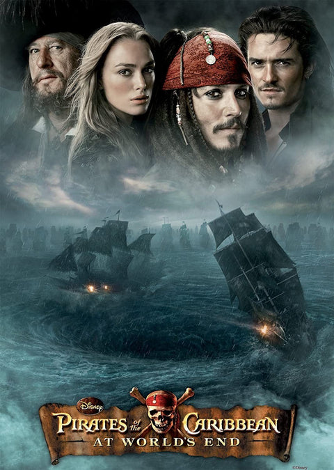 Pirates of the Caribbean plakatas su kapitonu Jacku Sparrow ir kitais veikėjais bei audringos jūros laivų mūšio scena, skirtas fano kolekcijai