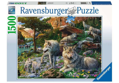 Dėlionė Ravensburger 1500 detalių su vilkų šeimos kalnų peizažu, dėžutės priekis rodo pilną iliustraciją ir spalvingas gėles