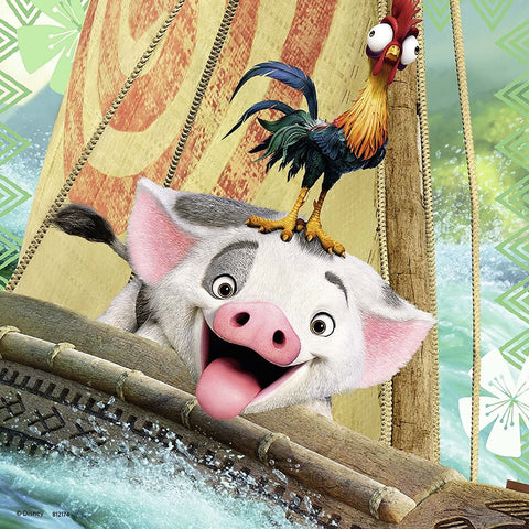 Plakatas Moana tema su kiauliuku Pua ir gaidžiu Heihei ant plausto, ryškūs pasteliniai tonai ir artimas kampas