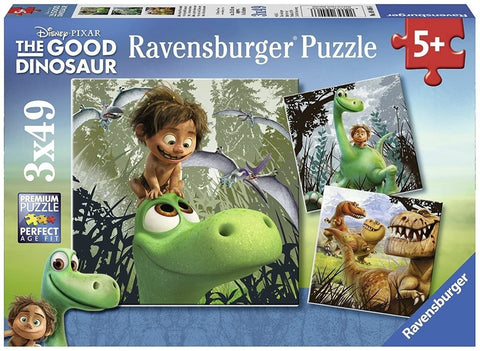 Dėlionė Ravensburger 3×49 dalių su Disney The Good Dinosaur motyvais, trijų skirtingų scenų pakuotė vaikams nuo 5 m.