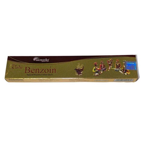 Benzoin smilkalai Aromatika – ilga žalia-ruda dėžutė su tradiciniais ornamentais, priekinis kampas ir holograma
