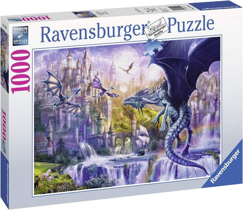 Dėlionė Ravensburger 1000 det., violetinė–mėlyna drakonų scena su pilimi ir kriokliais, priekinė pakuotė