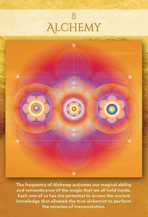 Alchemy korta su oranžine ir violetine triguba mandala, geometriniu centru ir numeriu 8, skirta transformacijai