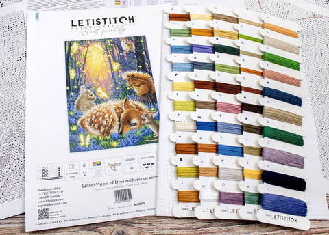 Kryželių siuvinėjimo rinkinys Letistitch Forest of Dreams su spalvotų siūlų kortelėmis ir spausdintu motyvo vadovu