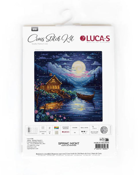 kryželių rinkinys LUCA‑S Spring Night su mėnulio nakties peizažu — namelis prie kranto, valtis ir žydinčios gėlės akcentuoja spalvotą dizainą