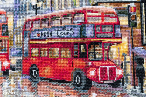 Kryželių rinkinys raudonas Londono dviaukštis autobusas gatvėje, pilnos spalvos baigtas darbas, artimas priekinis kampas