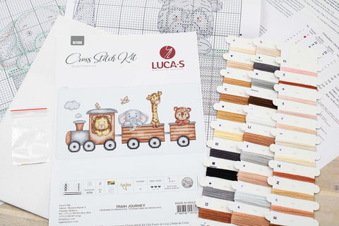 Kryželių rinkinys LUCA‑S „Traukinukas“ su Aida audiniu, spalvotomis siūlų kortelėmis ir pilna schema