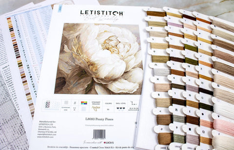 Siuvinėjimo rinkinys LETISTITCH "Peony Poses" su 35×35 cm drobe, modelio lentele ir spalvotais siūlais