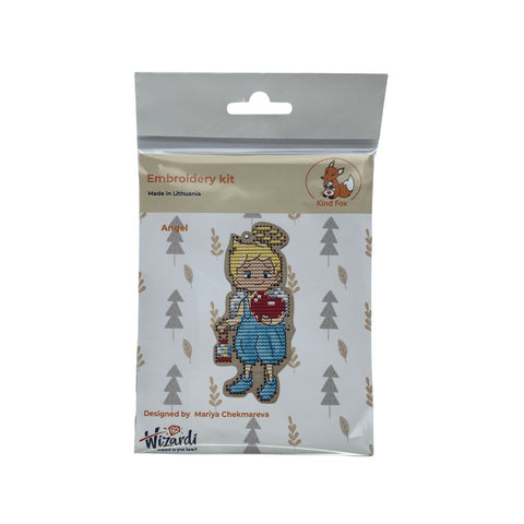 Siuvinėjimo rinkinys Angel su mėlynu angeliuku aplikacija pakuotėje, Wizardi/Kind Fox dizainas, pagaminta Lietuvoje