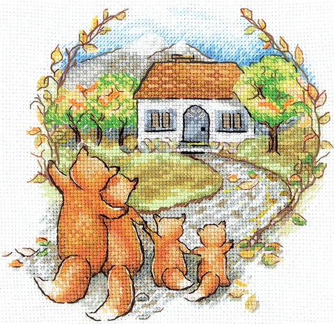 Siuvinėjimo schema akvarelės stiliumi: trys rudų lapėlių figūros žiūri į kaimo namelį, idealiai tinka 30×30 cm projektui