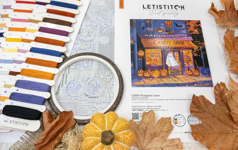 Kryželių rinkinys Letistitch „Pumpkin Lane“ su spalvotomis siūlų kortelėmis, mediniu rėmeliu ir schema langeliams