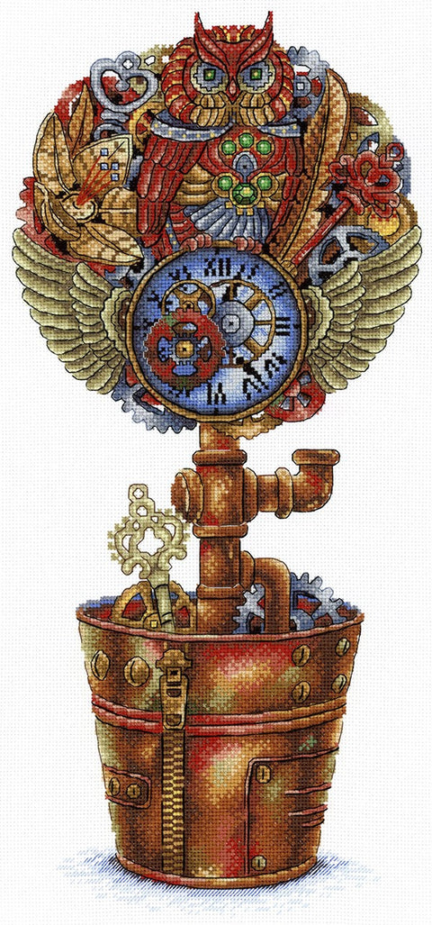 Kryželiu siuvinys — steampunk pelėda su laikrodžiu ir sparnais, vario bei raudoni atspalviai, vertikalus pilnas vaizdas