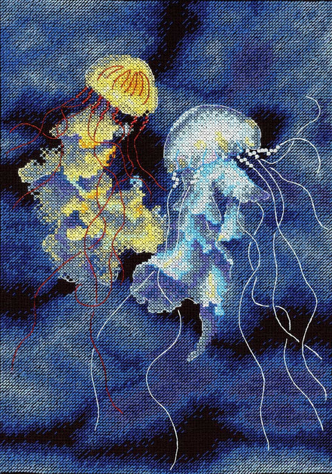 Kryželių rinkinys su dviem medūzomis, ryškiai geltonai ir mėlynai siuvinėtas ant tamsiai mėlyno fono, 30×40 cm