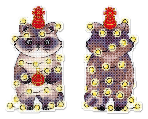 Siuvinėjimo kryželiu rinkinys Naujųjų metų meškėnas 12×7 cm