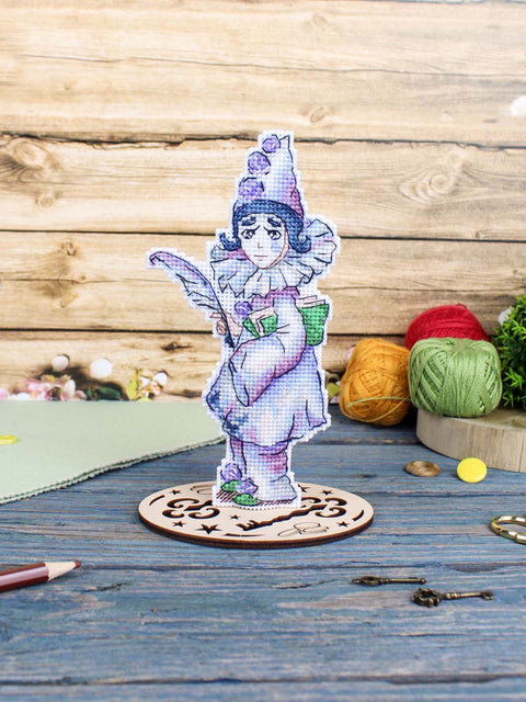 Kryželiu siuvinėjimo rinkinys „Pierrot“ – 17×8 cm, žavingas mini dizainas