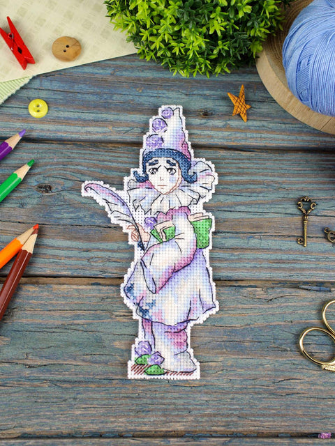 Kryželiu siuvinėjimo rinkinys „Pierrot“ – 17×8 cm, žavingas mini dizainas