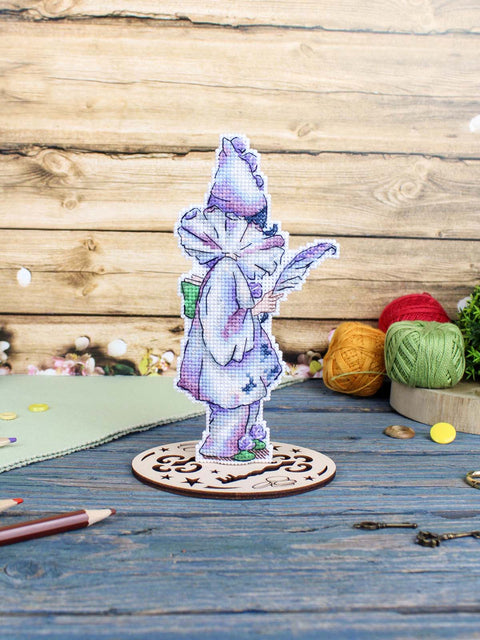 Kryželiu siuvinėjimo rinkinys „Pierrot“ – 17×8 cm, žavingas mini dizainas