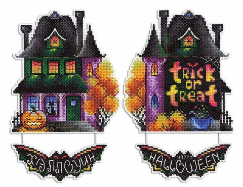 Helovyno sieninė dekoracija, dvipusė namo formos su moliūgu, violetinė‑juoda spalvų schema ir „Trick or Treat“ tekstu