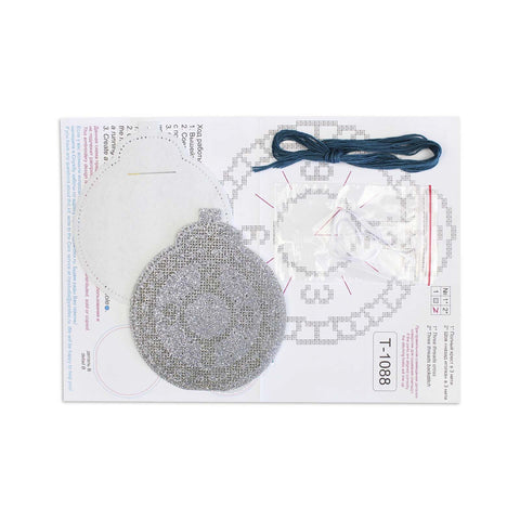 Siuvinėjimo kryželiu rinkinys „Naujametis žaisliukas – Beveik vidurnaktis“ 13×11 cm
