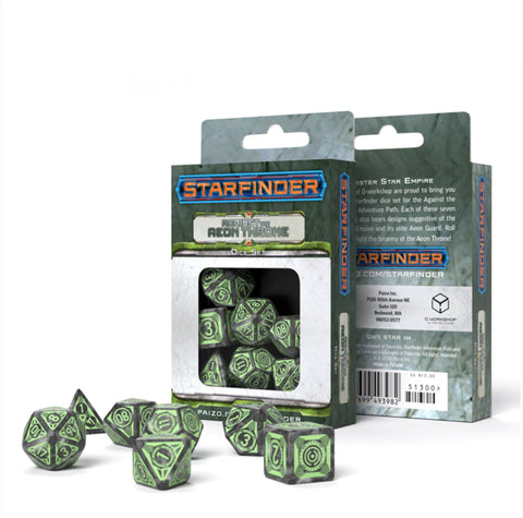 Starfinder kauliukų rinkinys juodi su neoninėmis žaliais žymėmis, 7 polihedriniai kauliukai prie langinės pakuotės, parodyta iš priekio