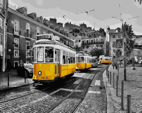 Drobė su geltonais tramvajais miesto gatvėje, 60×40 cm kraštovaizdžio formatu, arti priekinio tramvajaus