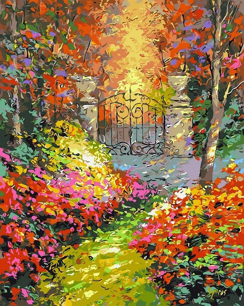 tapyba ant drobės: ryški rudens sodo kompozicija su dekoratyviniu geležiniu vartu, impresionistinė, vertikalus 60x90 cm variantas