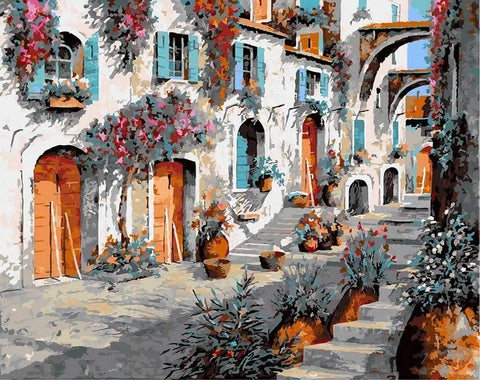 drobė Viduržemio miesto gatvė, pastelinės terakotos ir melsvos spalvos, 60×80 cm horizontali kompozicija su laiptais ir vazonais