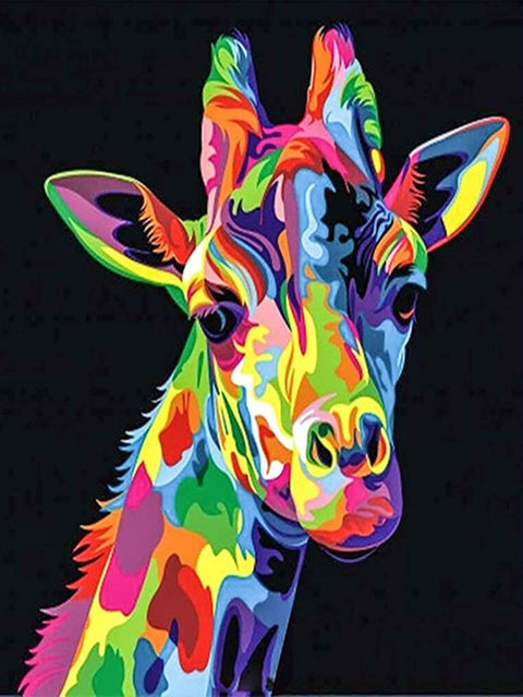 Paveikslas žirafa, ryškus pop art stiliaus drobės portretas vertikaliu formatu su juodu fonu, moderni namų dekoracija