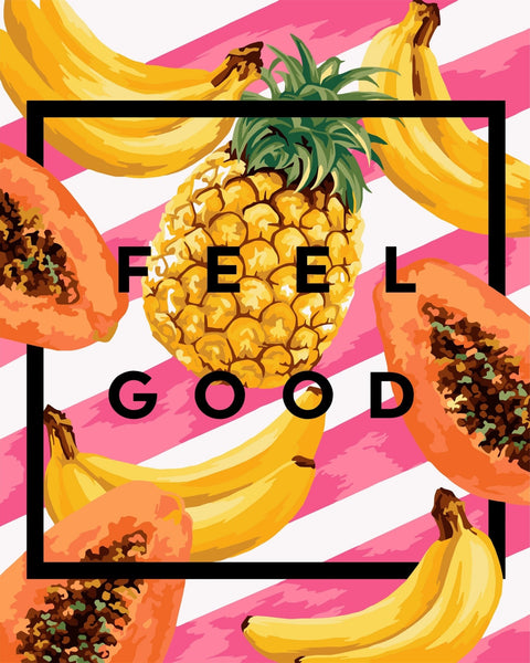 Plakatas su ryškiu rožinių dryžių fonu ir tropinių vaisių piešiniu (ananasas, bananai, papaja) bei FEEL GOOD užrašu