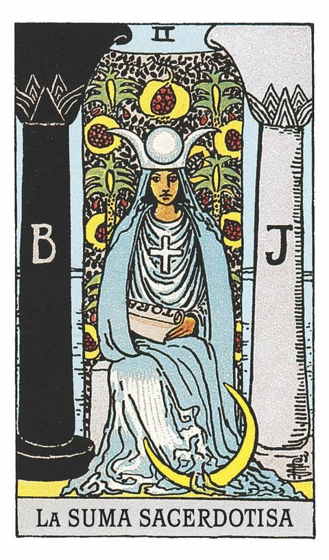Tarot korta Aukščiausioji kunigė, Rider‑Waite variantas, mėlynas apsiaustas, sėdi tarp juodo ir balto stulpų su knyga ir mėnuliu