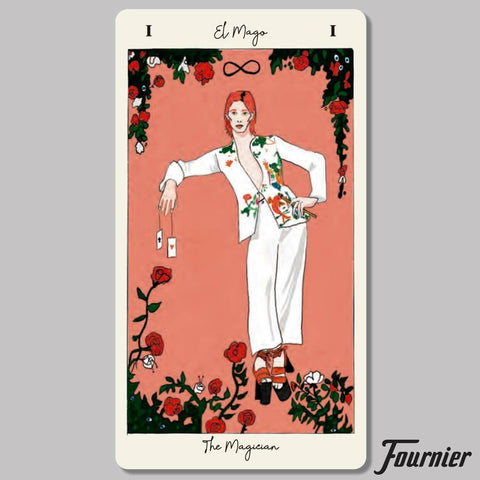 tarot korta Magas, Fournier leidimo priekis su rožiniu fonu, baltai apsirengusia figūra, rožių girliandomis ir logotipu