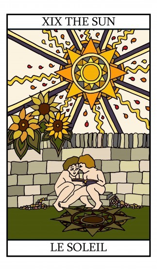 Tarot korta Saulė (XIX) – ryškūs geltoni spinduliai, du žaidžiantys vaikai ir saulėgrąžos